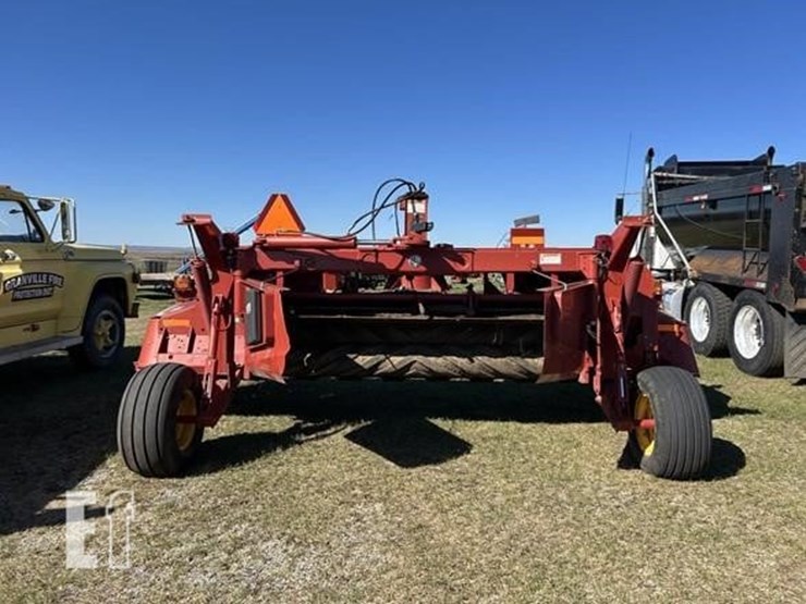 2014-new-holland-h7460-image-4