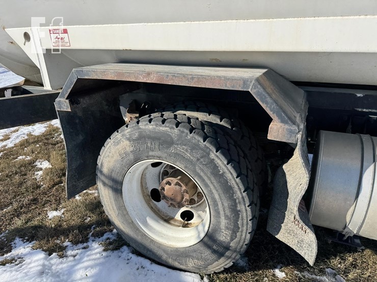 2014-kenworth-t370-image-104