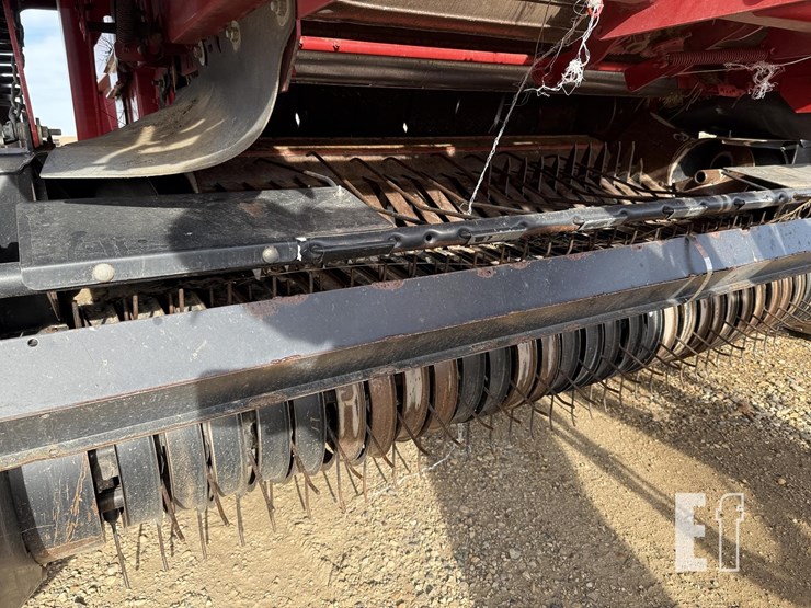 2013-case-ih-rb564-image-13