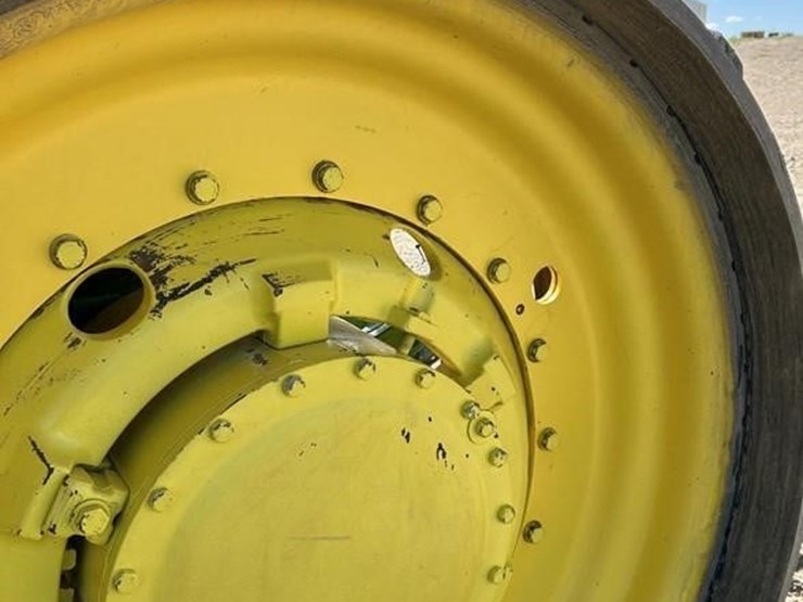 john-deere-8220t-image-37