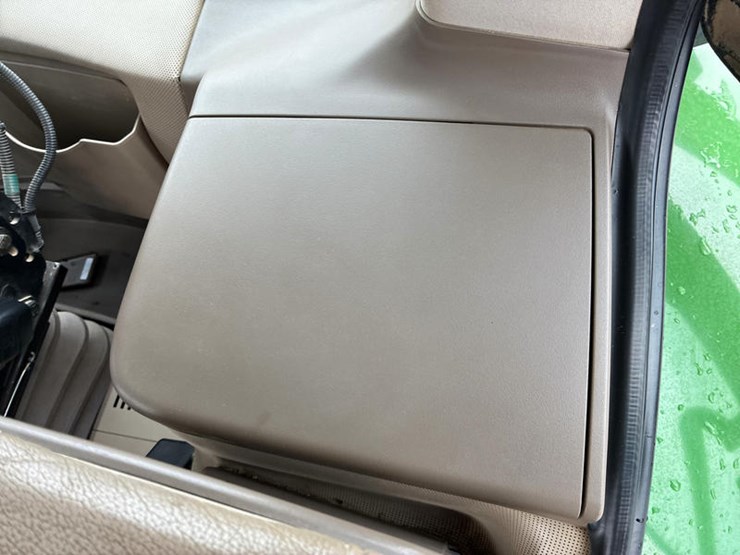 john-deere-8370r-image-71