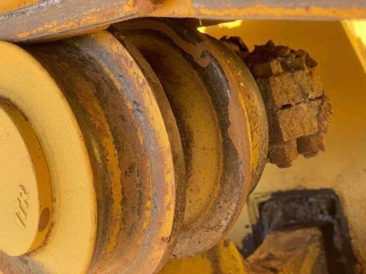 2019-deere-750k-lgp-image-8