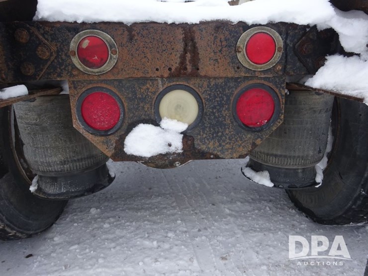 1994-freightliner-fld120-image-54