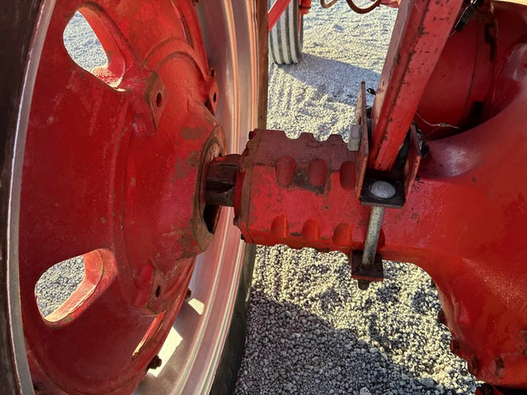 case-ih-100-image-41