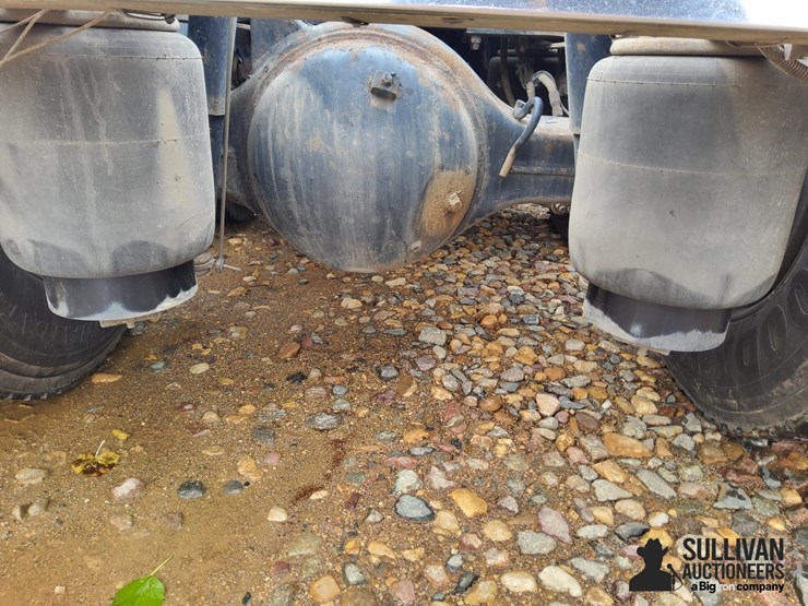 peterbilt-379-image-12