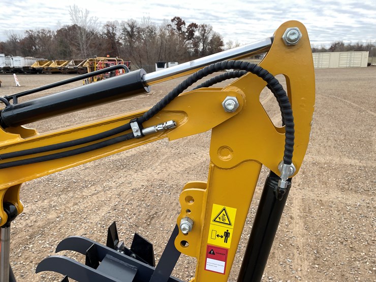 #9209-•-2025-unused-cfg-mini-excavator-image-8