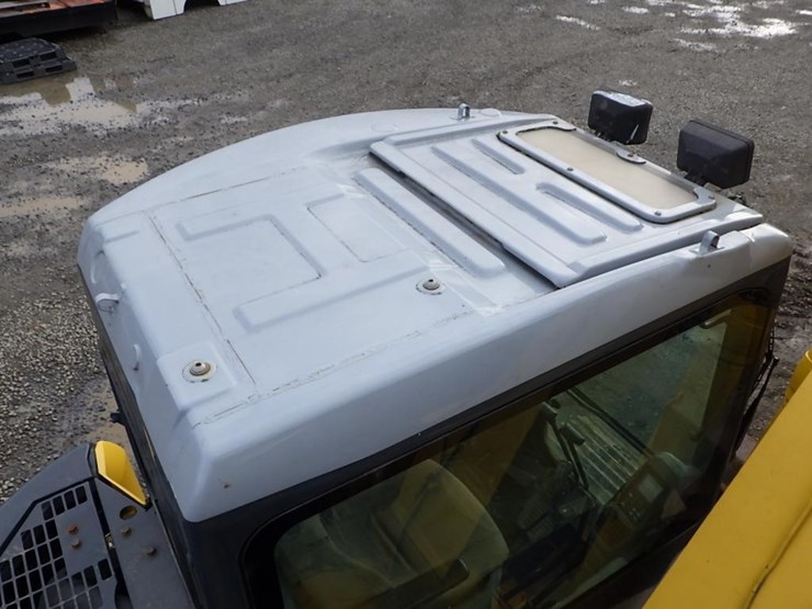 komatsu-pc138us-lc-2-image-19