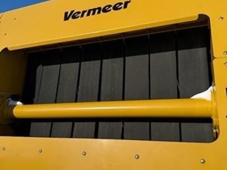 2016-vermeer-605n-image-2