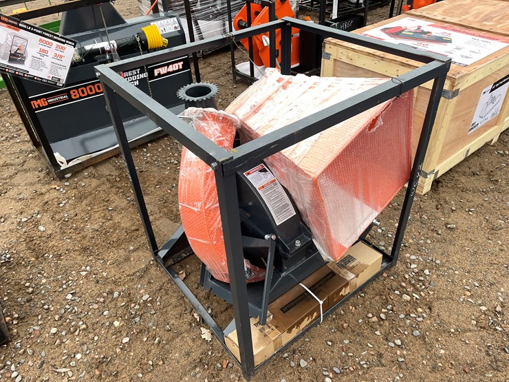 #2019-•-unused-sub-compact-wood-chipper-attachment-image-1