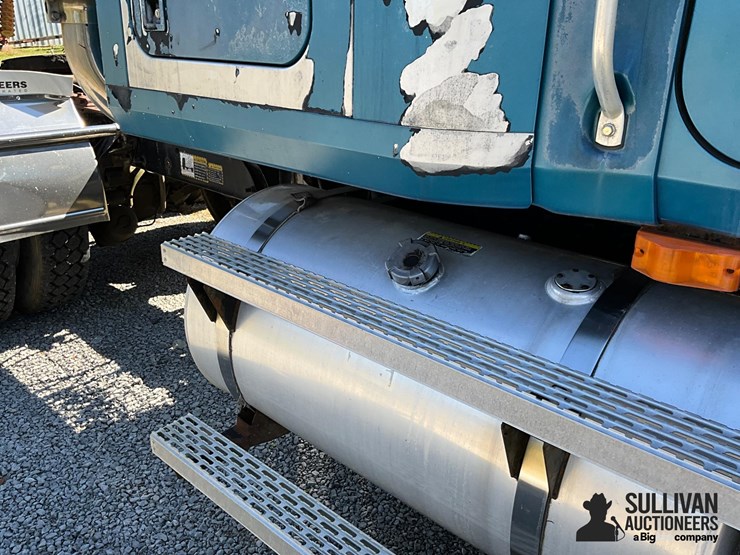 1998-mack-ch613-image-19