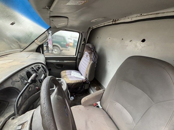 2005-ford-e450-sd-image-27