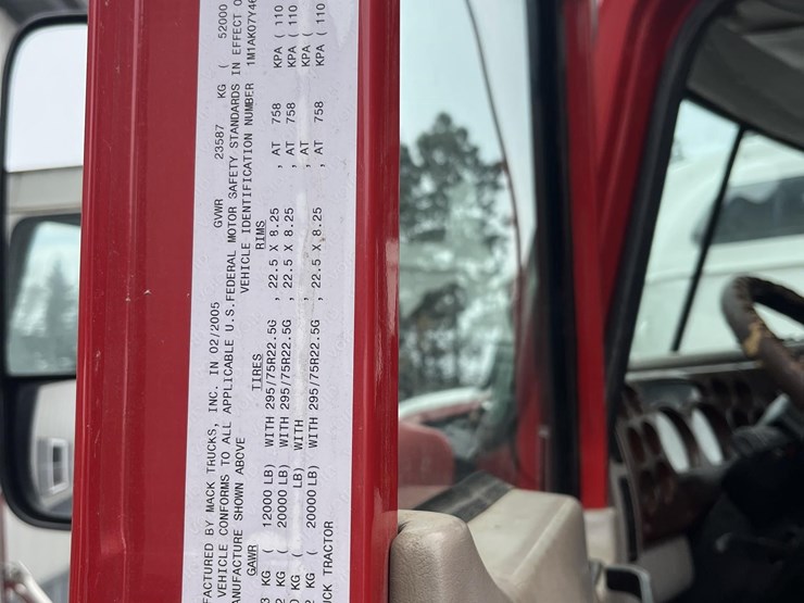 2006-mack-vision-cxn613-image-13