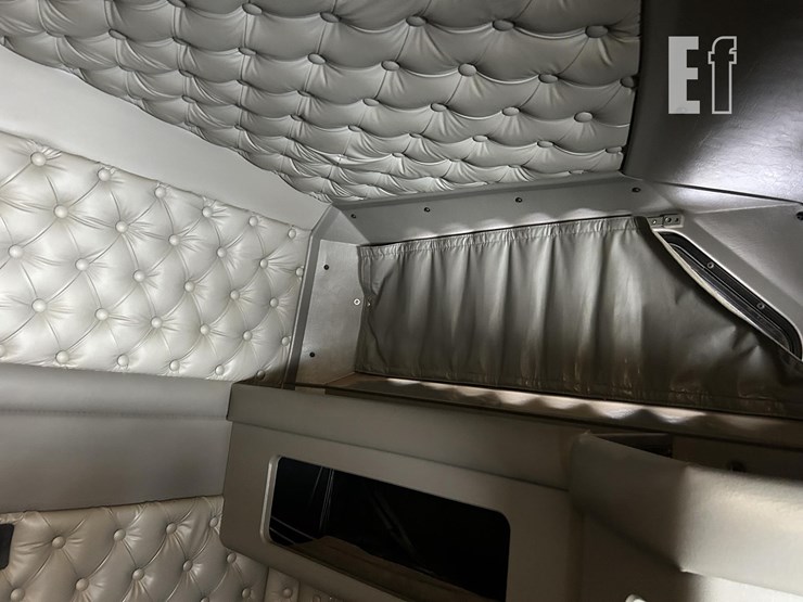 kenworth-w900-image-46