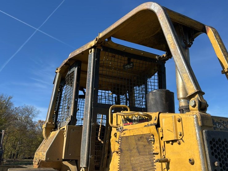 caterpillar-d4h-image-52