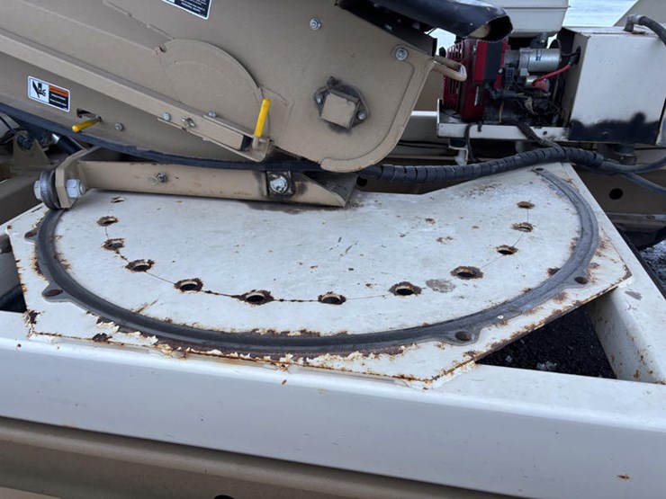 2010-unverferth-3750-image-17