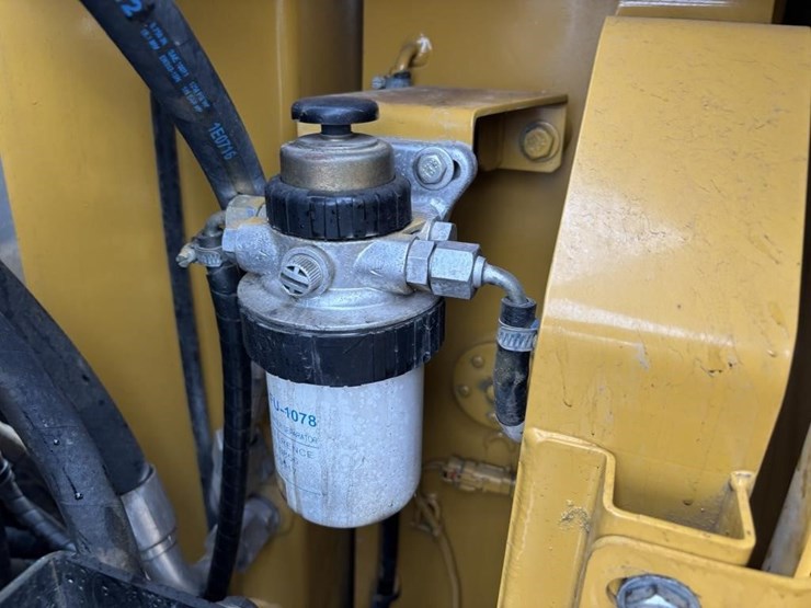 caterpillar-305.5e2-image-48