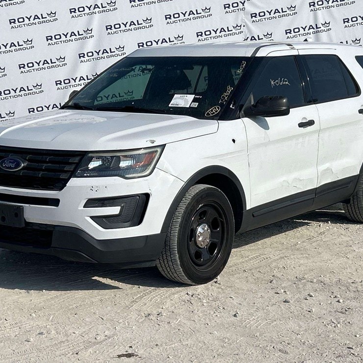 2016 Ford Explorer AWD SUV