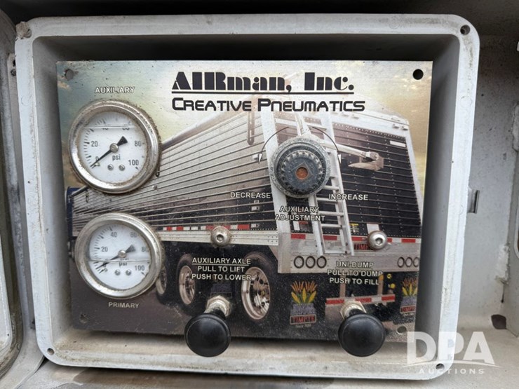 2016-timpte-grain-trailer-image-45