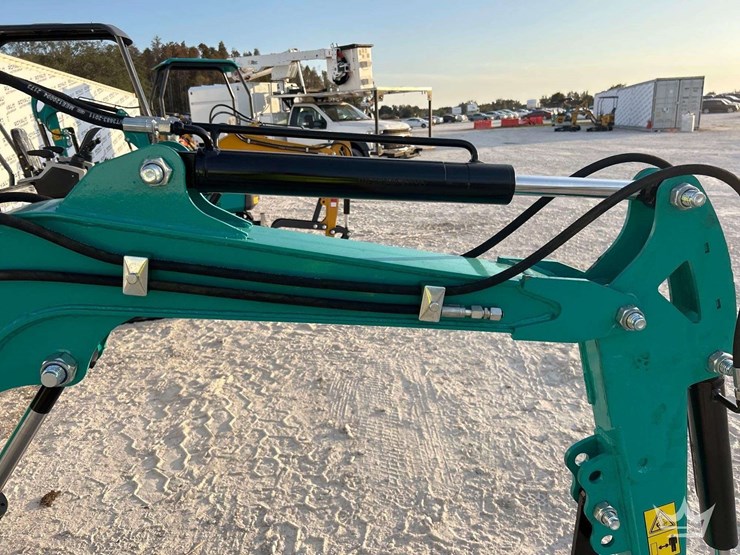 unused-2025-cfg-industrial-mh12r-mini-excavator-image-13