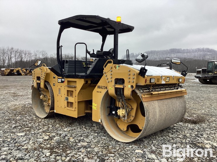 caterpillar-cb66b-image-7