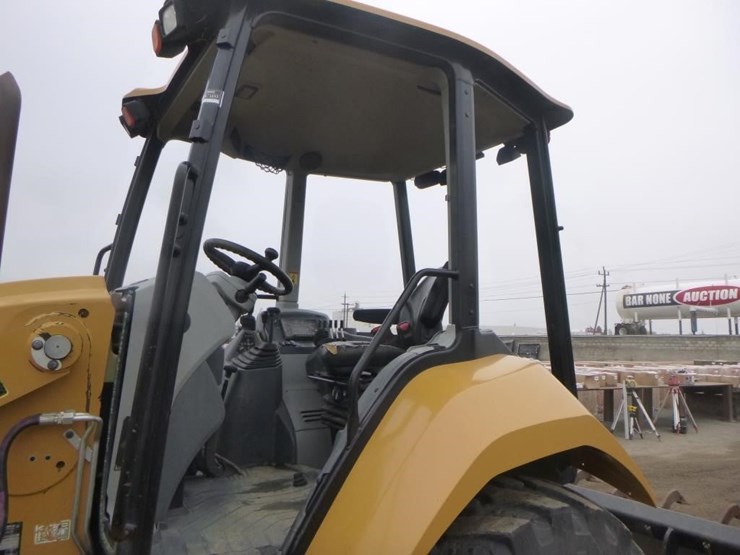 2021-caterpillar-415-il-image-22