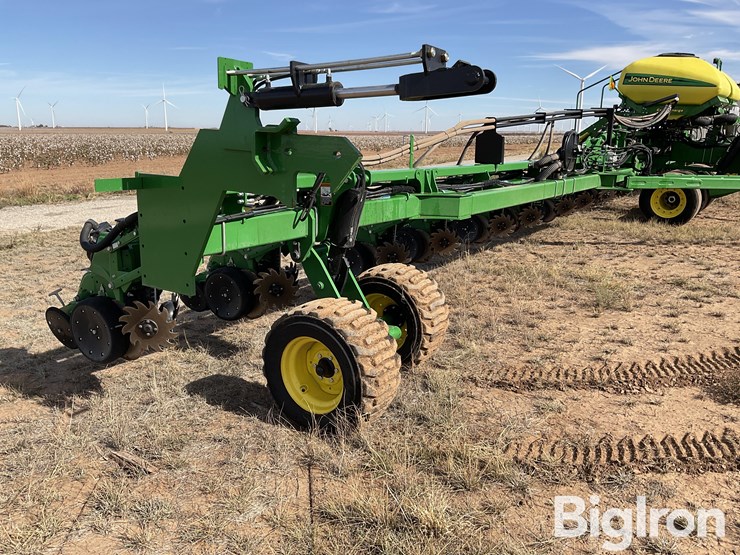 john-deere-db90-image-13