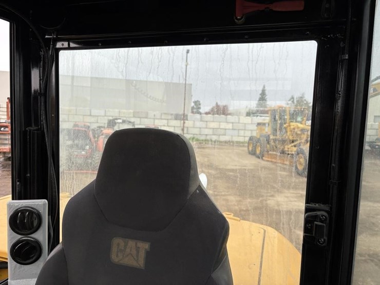 caterpillar-305.5e2-image-41