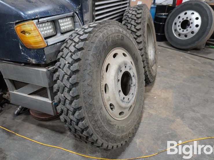 11r24.5-goodyear-tires-w/rims-image-4