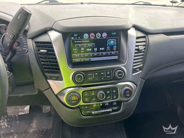 2019-chevrolet-tahoe-4x4-suv-image-15