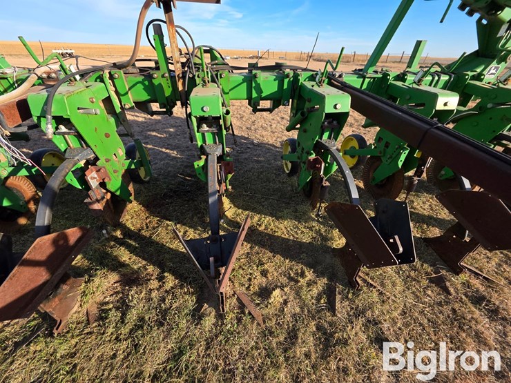 john-deere-886-image-12