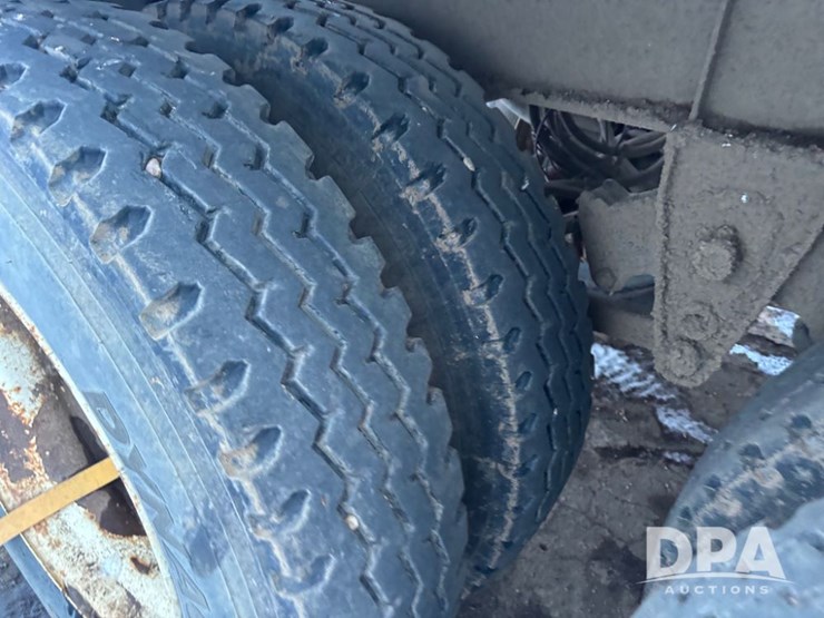 2012-merritt-grain-trailer-image-23