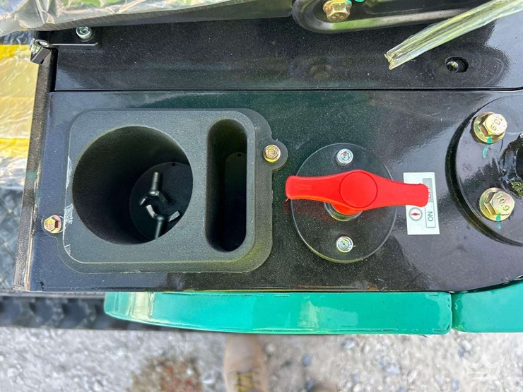 unused-2025-cfg-industrial-qh12r-mini-excavator-image-7