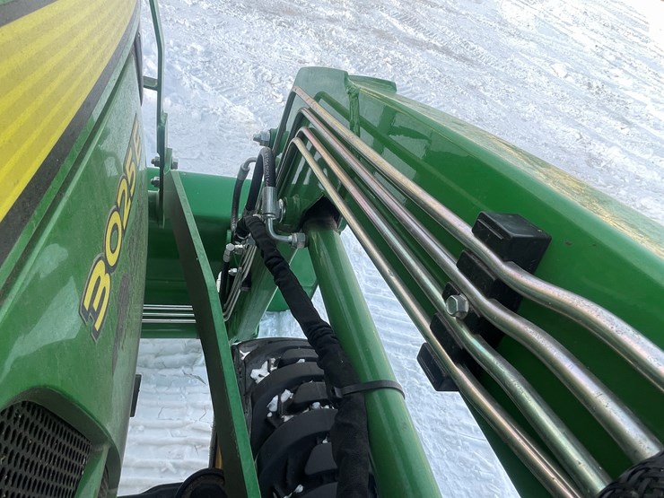john-deere-3025e-image-36