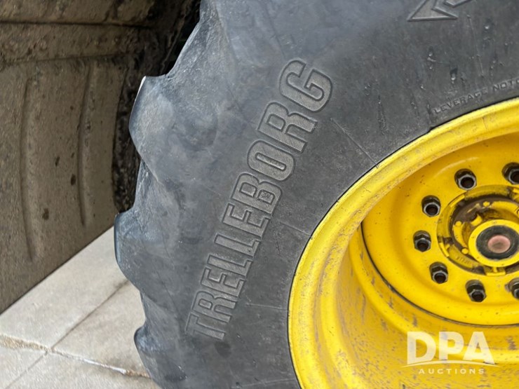 john-deere-f4365-image-40