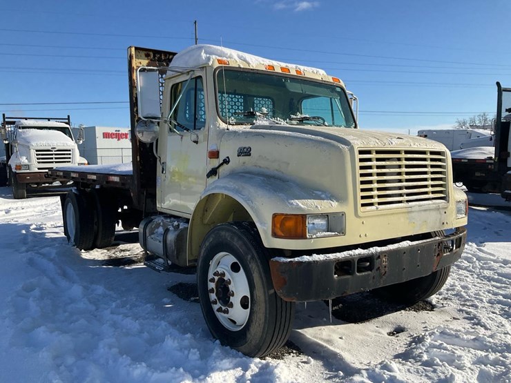 international-4900-image-7