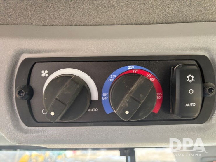 caterpillar-926m-image-76