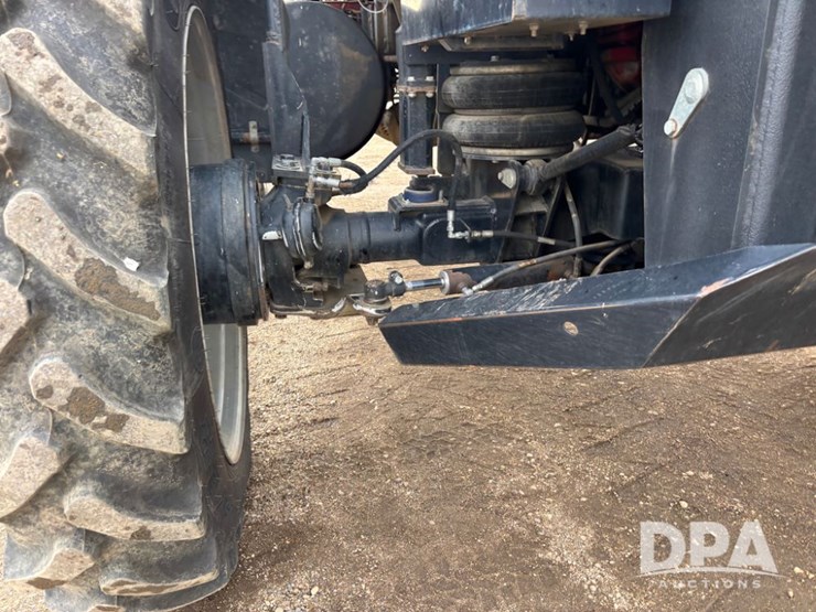 2018-case-ih-810-image-40