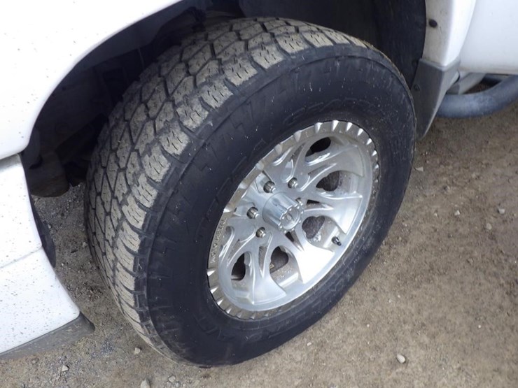 chevrolet-tahoe-image-13