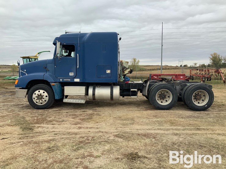 1999-freightliner-fld112-image-8