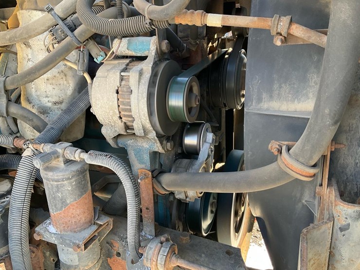 international-4900-image-61