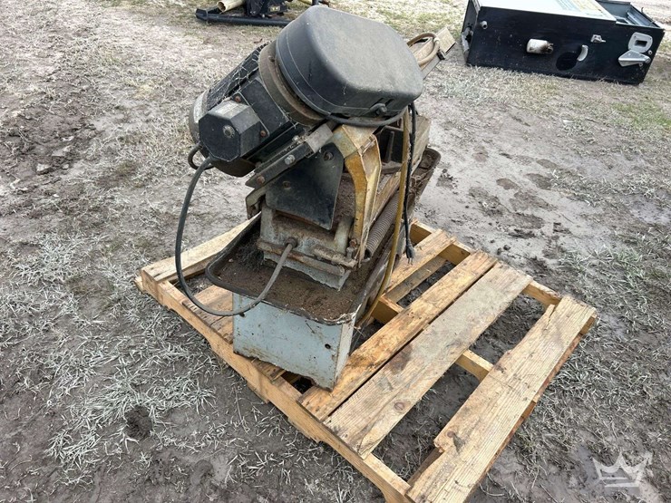 msc-horizontal-band-saw-machine-image-4