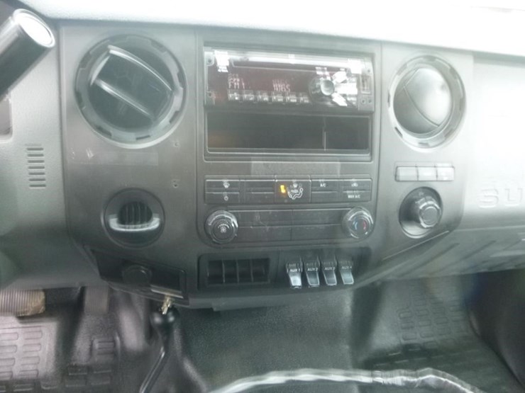 2013-ford-f350-image-16