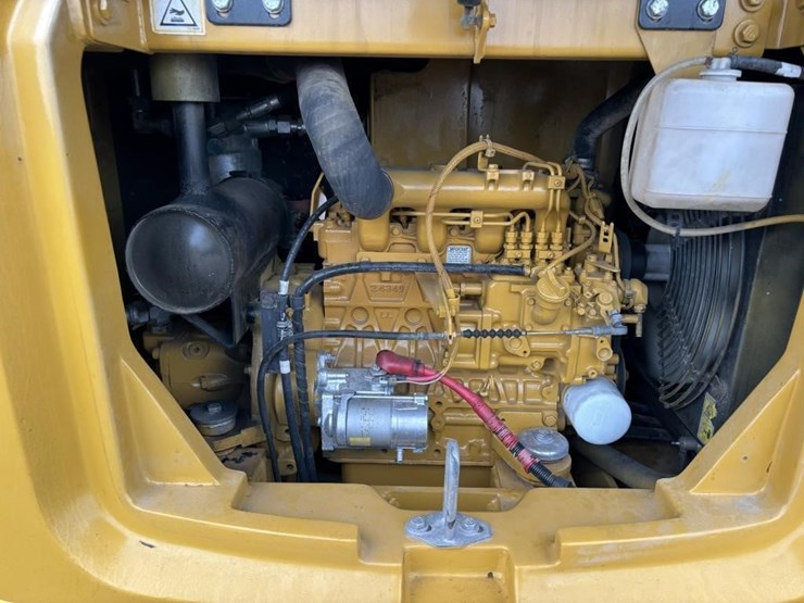 caterpillar-305.5e2-image-50