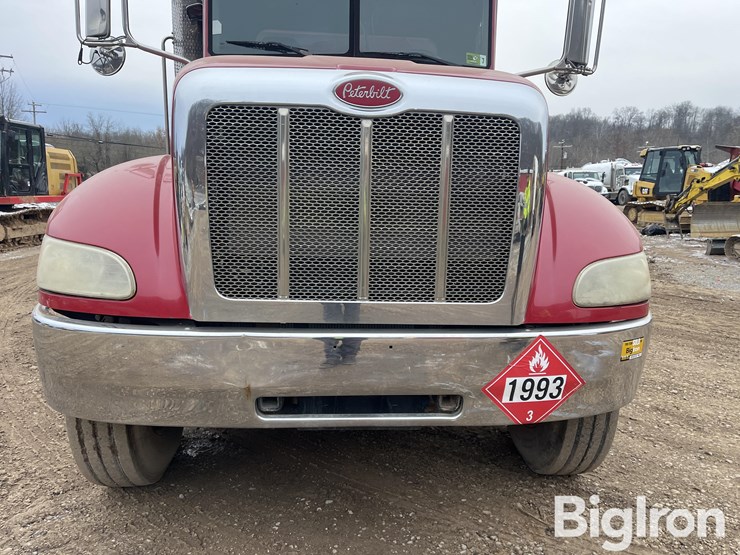 2012-peterbilt-pb337-s/a-lube-&-fuel-truck-image-13