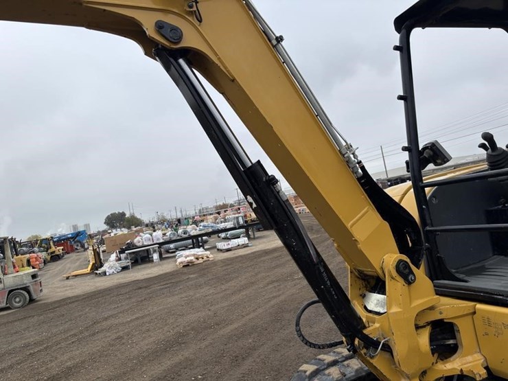 caterpillar-305.5e2-cr-image-19