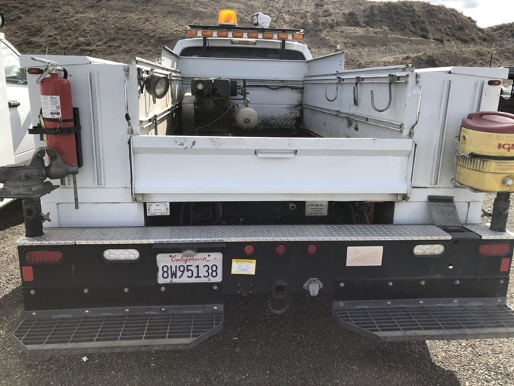 ford-f450-xl-image-15