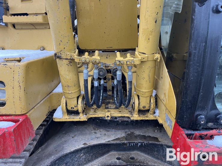 2005-caterpillar-312cl-image-11