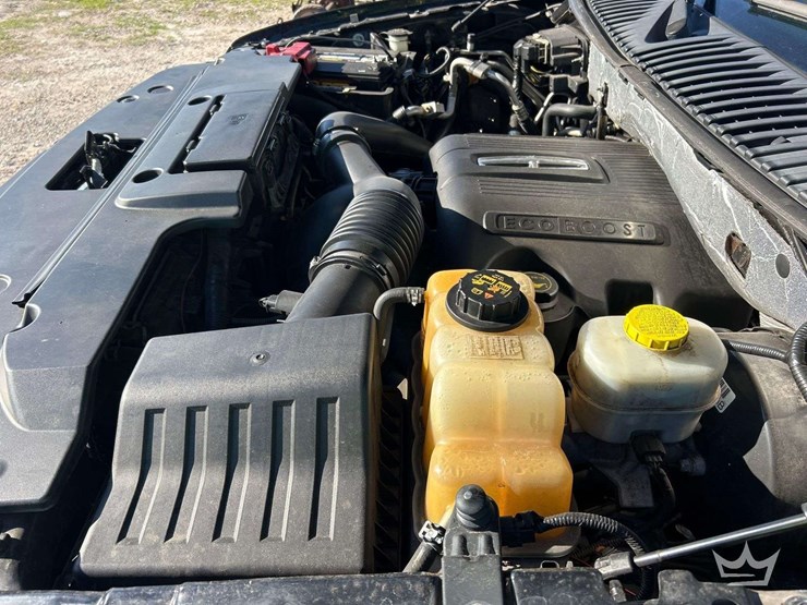 2016-lincoln-navigator-suv-image-8