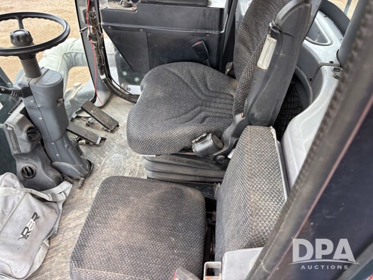 2018-case-ih-810-image-83