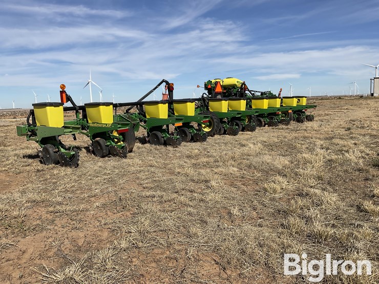 john-deere-1700-image-7